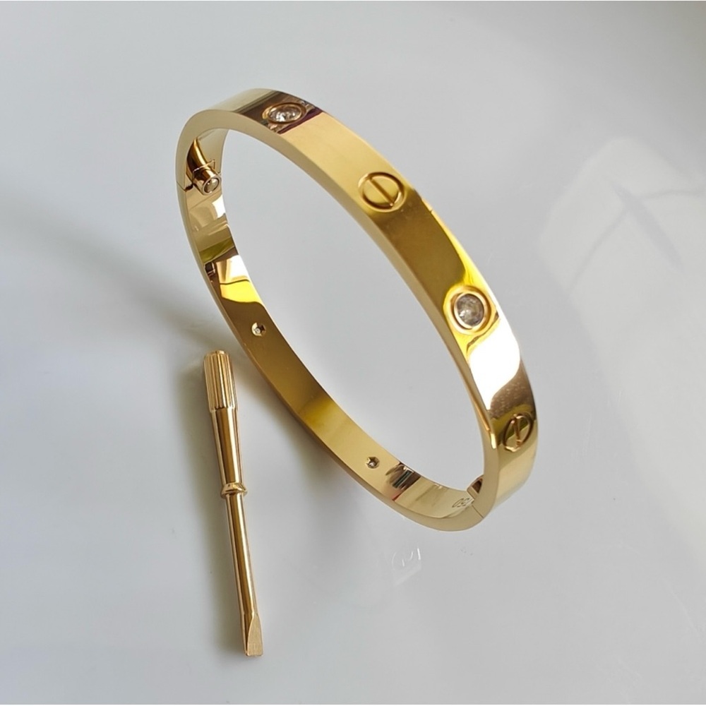 ❤️LOVE bracelet Engraved Bangle with CZ unisex in gold - Picture 3 of 6